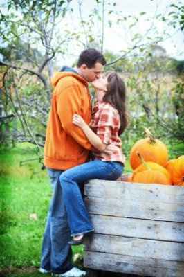 What clothes did you wear or are you going to wear for your engagement pictures?