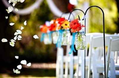 Outdoor wedding ceremony decorations?