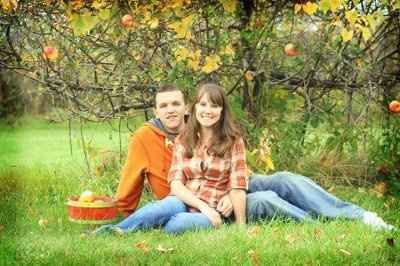 A few questions about engagement pics?