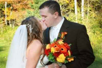 Back and Married :D Pics included