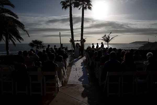 Beach Brides...show your Pictures!