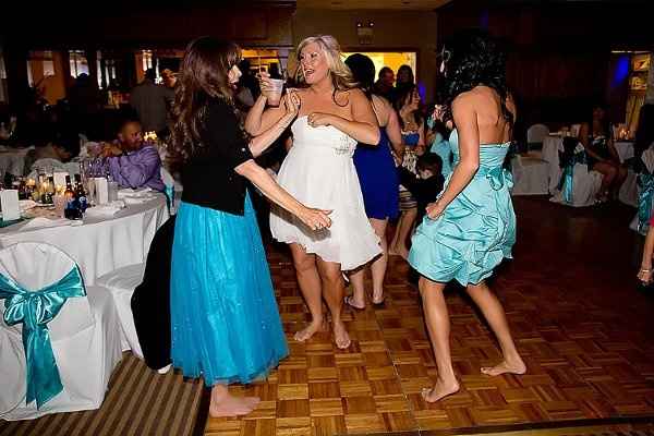 Beach Brides - lets see your dress !!!!!