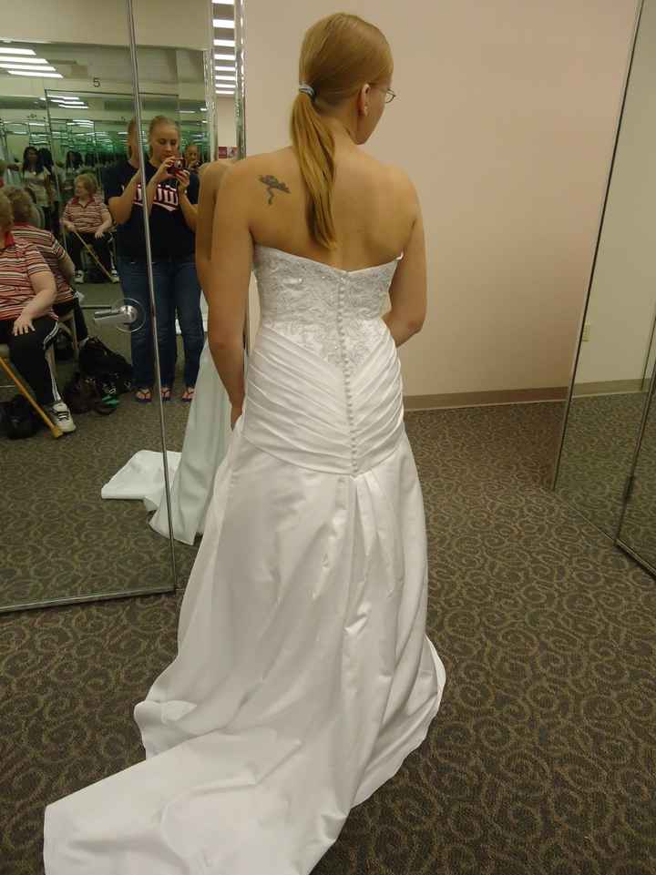 Said YES to the dress!! =) **Updated with PICS!**