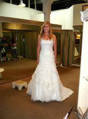 Too much dress for the beach? *PICS*