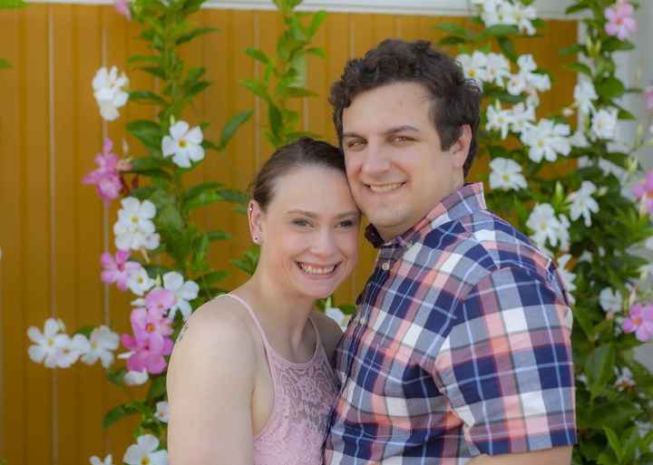 Show Me Your Fav Engagement Photo(s)! - 1