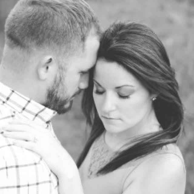 Engagement picture preview