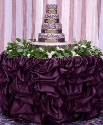 Where Can I find the puffy barrel table linens that arent expensive?