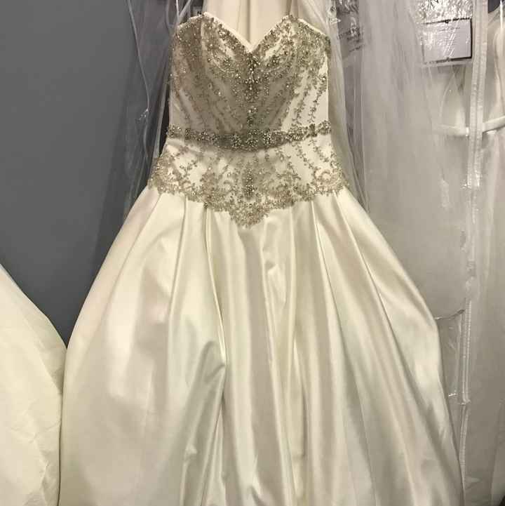 Are there any Christina Wu brides out there?!