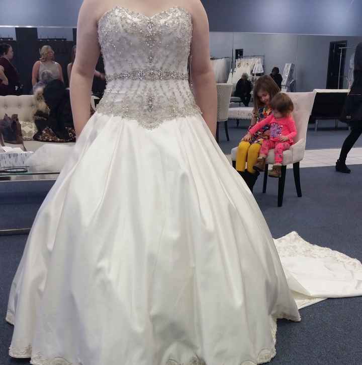 Are there any Christina Wu brides out there?!