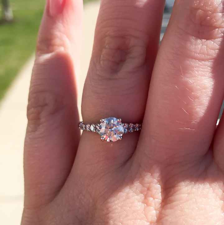 Engagement Ring!!