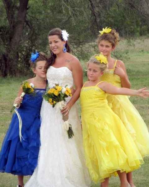 I'm someones Wife!!!  (non pro PICS)