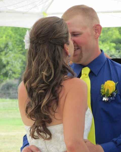 I'm someones Wife!!!  (non pro PICS)