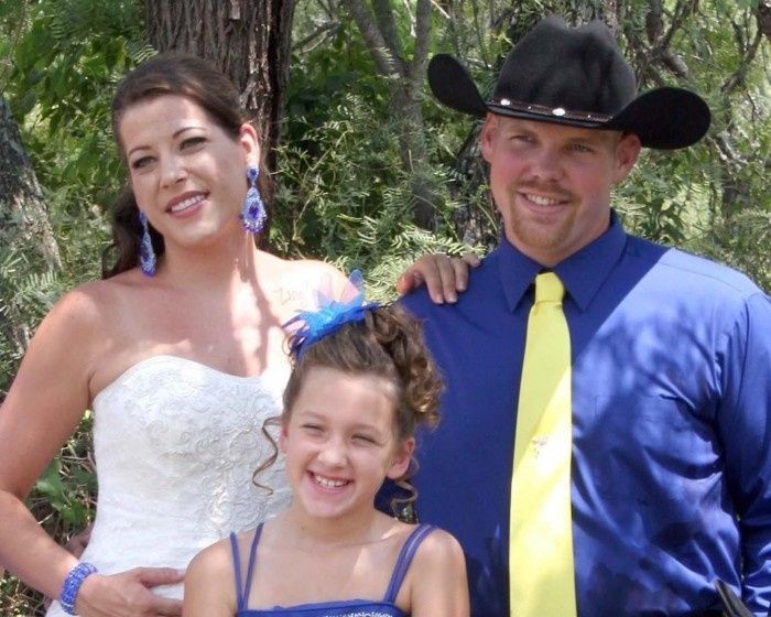 I'm someones Wife!!!  (non pro PICS)