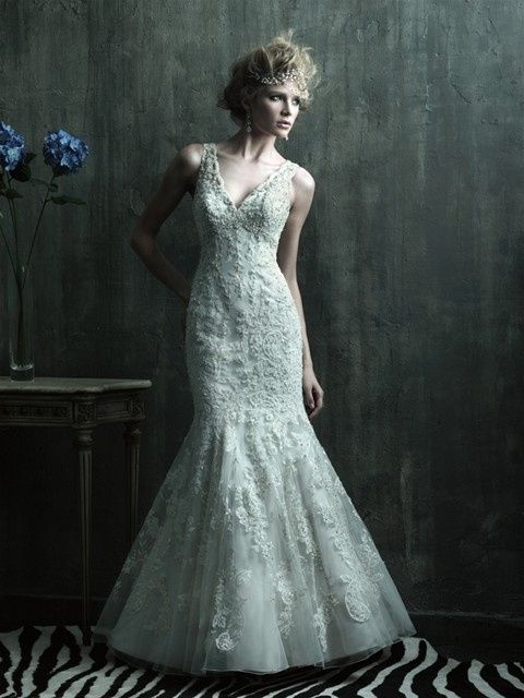 Can i see some dresses?!?!?!?