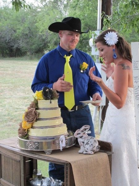 I'm someones Wife!!!  (non pro PICS)