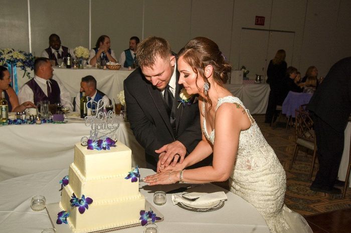 Cutting the cake (apparently we found the cardboard support - we're special) 
