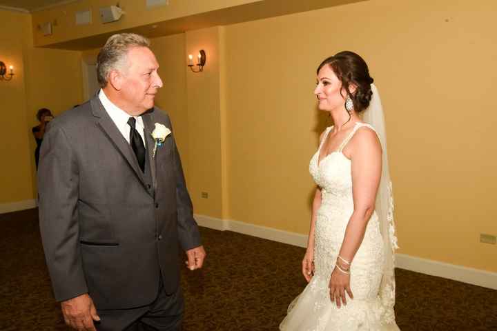 First looks with dad (best part of the day!)