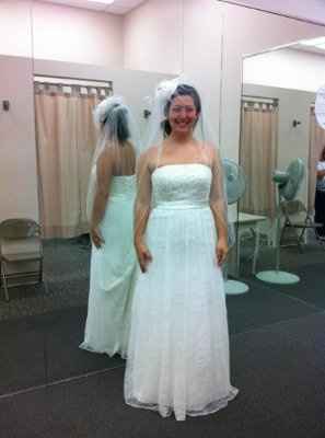 MY DRESS!!! :) *PIC HEAVY