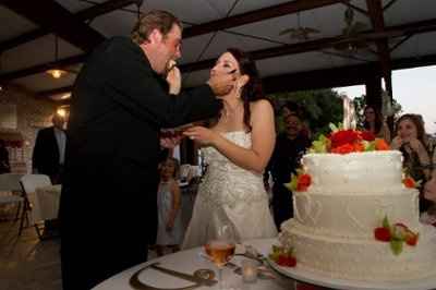 Are you a cake smasher or are you not a cake smasher?