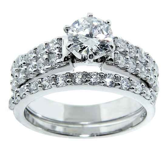 Help me pick my FAKE wedding ring set plus the DEAL!