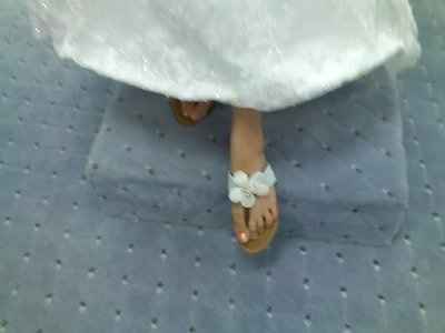 Show me your shoes, please