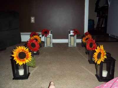 some more DIY projects! (signs, bouquet holder, aisle decor, etc) PIC HEAVY