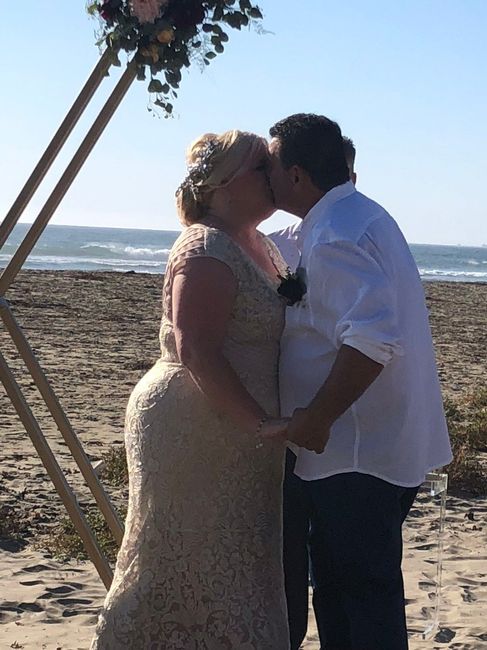 First kiss as Mr & Mrs
