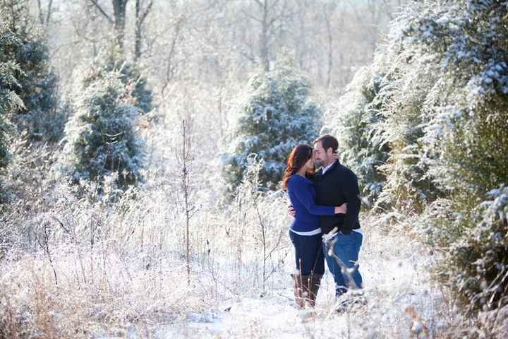 Show me your engagement photo outfits!