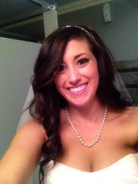 the bra-less bride: help!