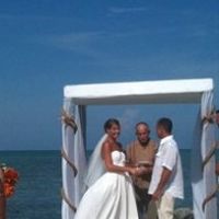 Anyone doing a beach wedding?