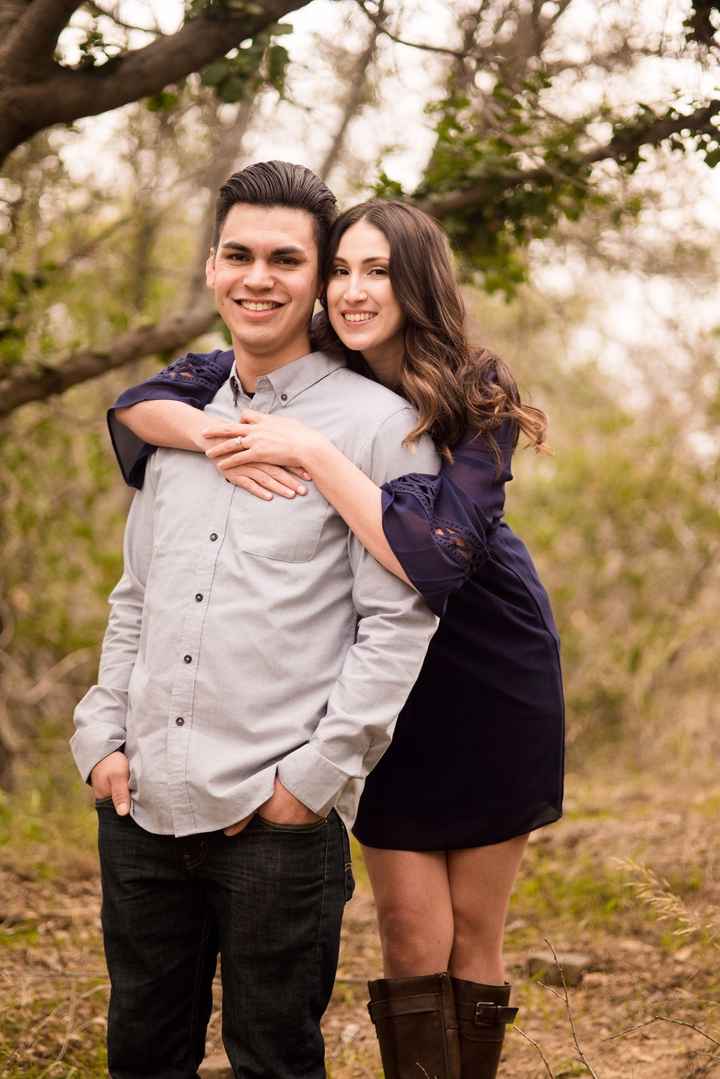 YAYYY engagement pics :)