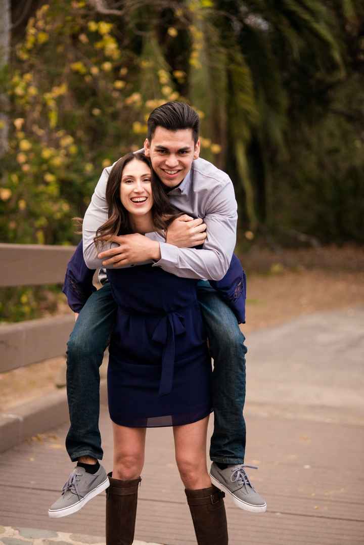 YAYYY engagement pics :)