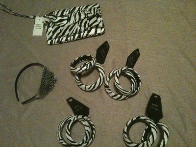 My Zebra Clutch & Bridesmaid Jewelry *pics*