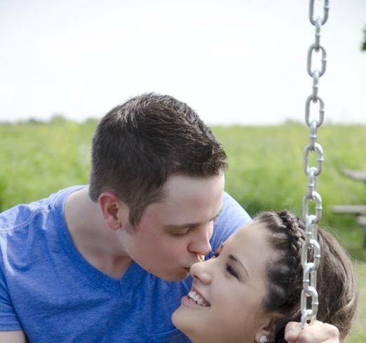 My favorite Engagement Photos!