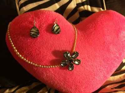 DIY Zebra Wedding jewelry *Pics*