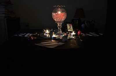 I need help w/ inexpensive centerpieces! *update*