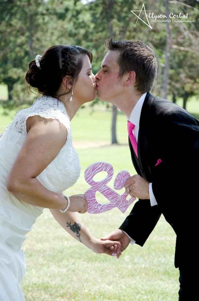 **I'm married!!! w/ Wedding Pro Pics!  **