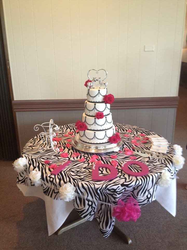 **I'm married!!! w/ Wedding Pro Pics!  **