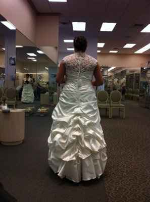 2nd dress fitting!  (w/ pics!!!)
