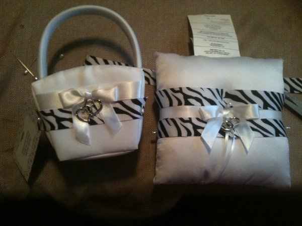 My RB pillow and FG basket diy *pic* Pt. 1