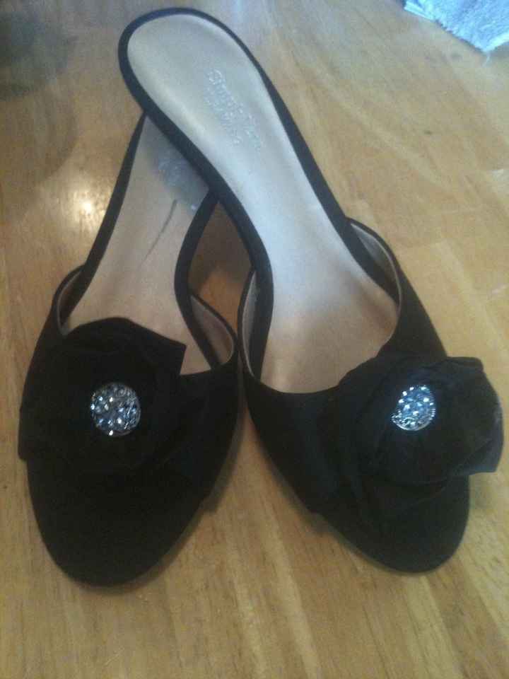 Blinged up my Sister's Vera Wang Shoes!