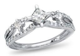 Not having a wedding band?  Anyone else?