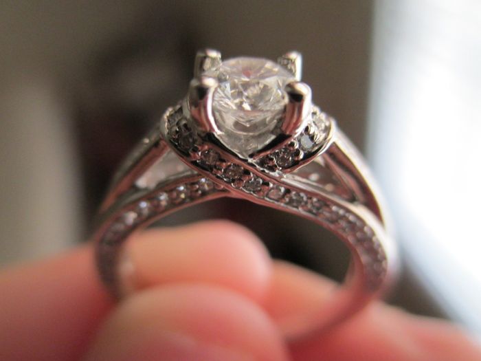 How Do You Sell An Engagement Ring?