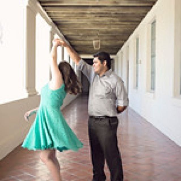 Engagement Photo Outfits