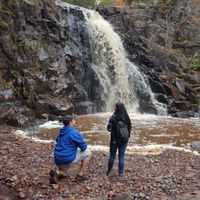 Post a photo of your fiance proposing!