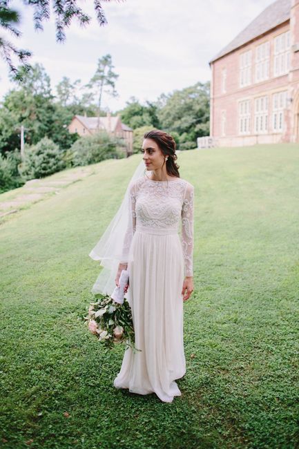 Dress with sleeves in August? 1