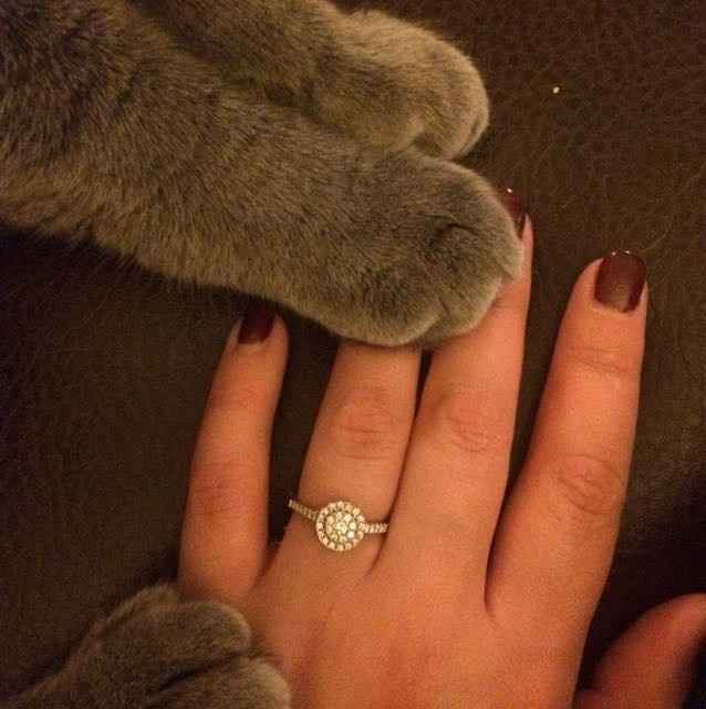 The line of 1000+ people