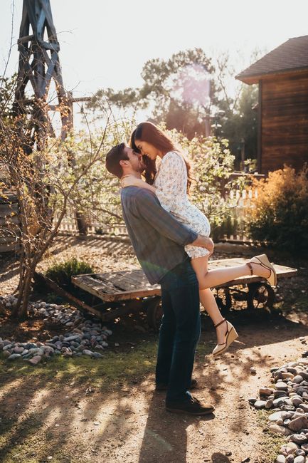 Favorite engagement pictures! 18