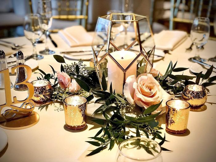 Has anyone successfully sell their wedding centerpieces? - 1