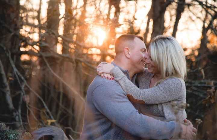  Engagement pictures are in!! - 2